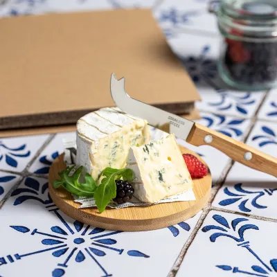 Nestor cheese board and knife set bamboo